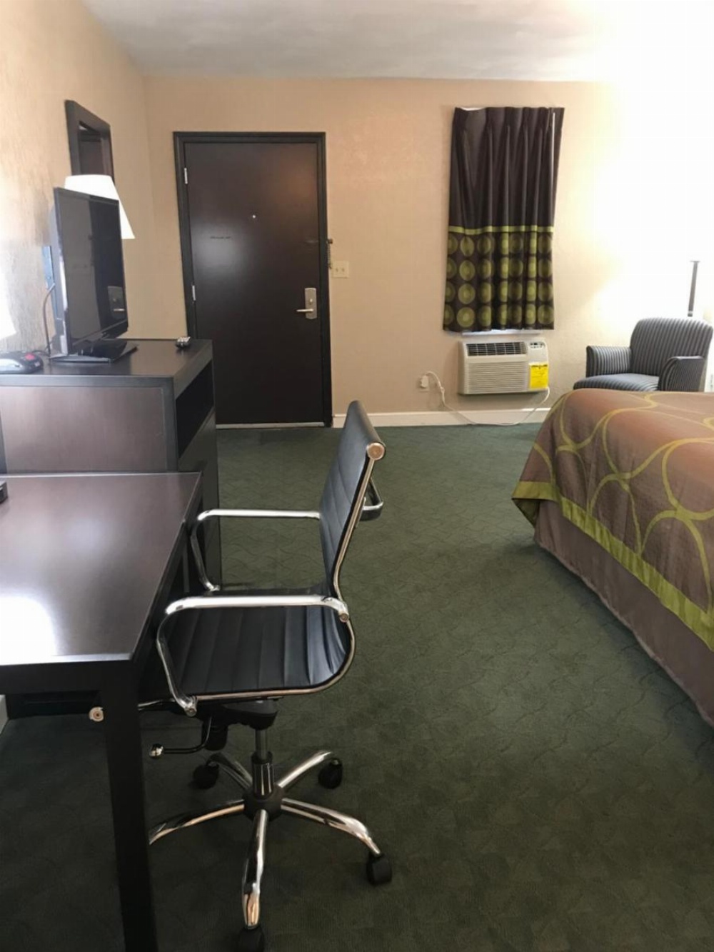Super 8 by Wyndham Taylorville IL Image 22