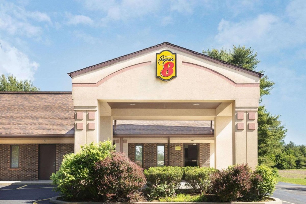 Super 8 by Wyndham Taylorville IL Image 30